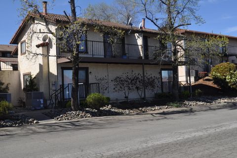 Photo of 825 Mission Sierra Court, Redding, CA 96003 (MLS # 25-822)