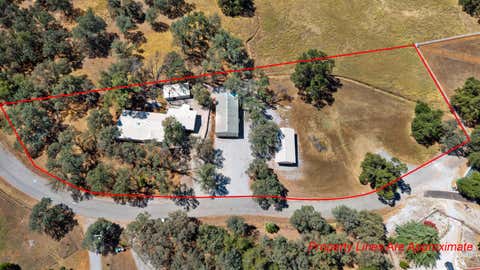 Photo of 19331 Flintstone Avenue, Redding, CA 96003 (MLS # 26-3211)