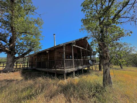 Photo of 880 S Meadow Lane, Hayfork, CA 96041 (MLS # 26-2706)
