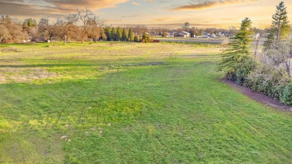 WAGONETTE CT, PALO CEDRO, CA 96073 - Image f0c6dfc427a72e06704c65fc274e4da2/3086483858