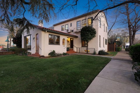 Photo of 1465 Riverside Drive, Redding, CA 96001 (MLS # 26-5213)