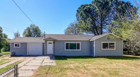 Photo of 2460 S Balls Ferry Road, Anderson, CA 96007 (MLS # 26-1446)