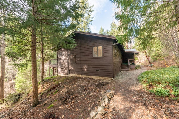 540 LOST BRIDGE RD, LEWISTON, CA 96052 - Image f235efff336c1dffa4b672f0d5bbc7da/1383630349