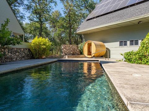 Photo of 15745 Montgomery Ranch Road, Redding, CA 96001 (MLS # 25-5130)