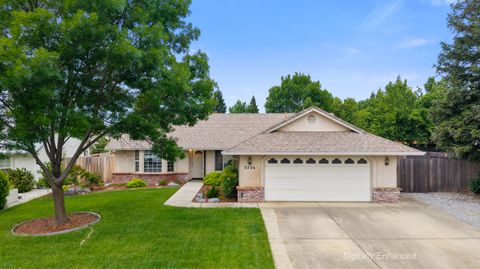 Photo of 3226 Dartford Drive, Shasta Lake, CA 96019 (MLS # 26-1866)