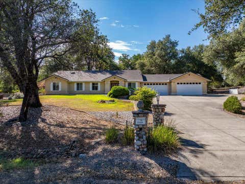 Photo of 13320 Fernie Way, Redding, CA 96003 (MLS # 26-3423)