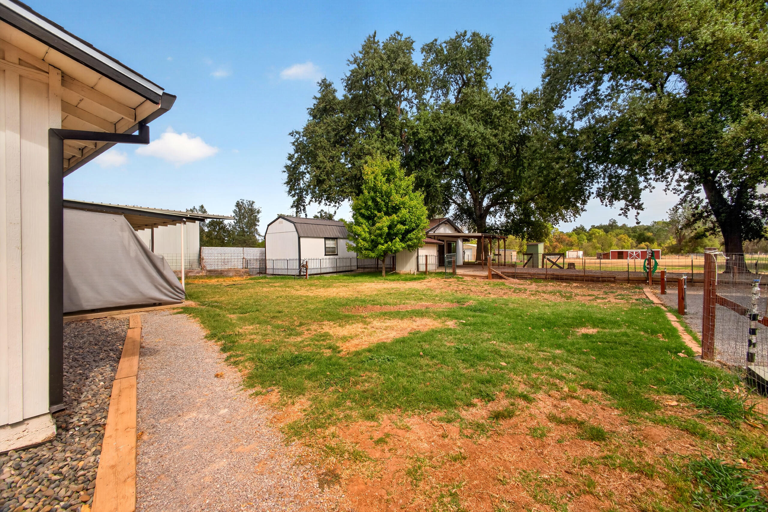 8219 Green Acres Lane