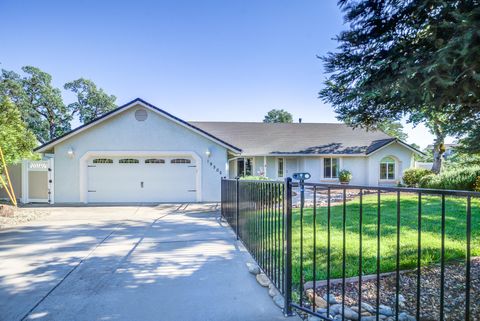 Photo of 19505 Stringtown Place, Cottonwood, CA 96022 (MLS # 26-1491)