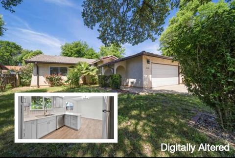 Photo of 2636 Avola Street, Redding, CA 96002 (MLS # 26-2271)