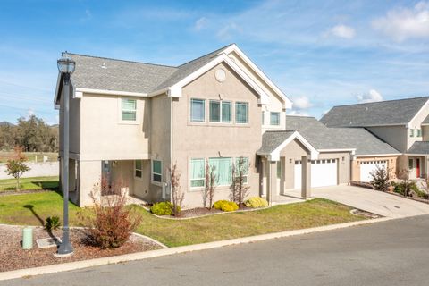 Photo of 6648 Bandito Drive, Redding, CA 96003 (MLS # 25-5019)