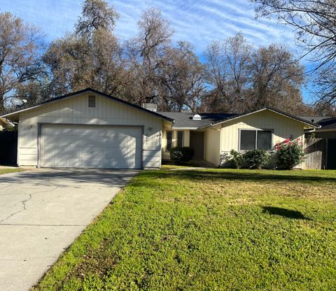 Photo of 6871 Hemlock Street, Redding, CA 96001 (MLS # 25-4278)