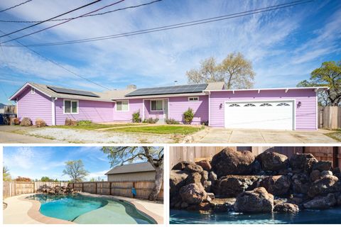 Photo of 581 N Boulder Drive, Redding, CA 96003 (MLS # 26-1094)