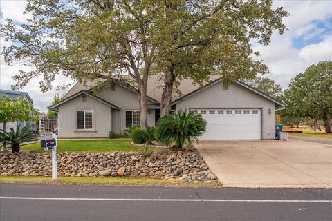 Photo of 19691 Sweet Brier Place, Cottonwood, CA 96022 (MLS # 25-4558)