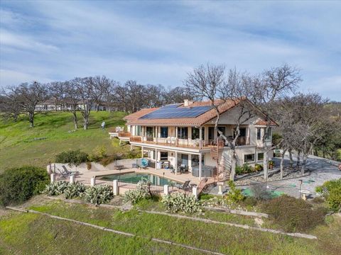 Photo of 22560 Adobe Road, Red Bluff, CA 96080 (MLS # 26-414)