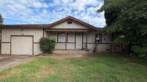 Photo of 1150 Bond Street, Redding, CA 96002 (MLS # 26-1666)