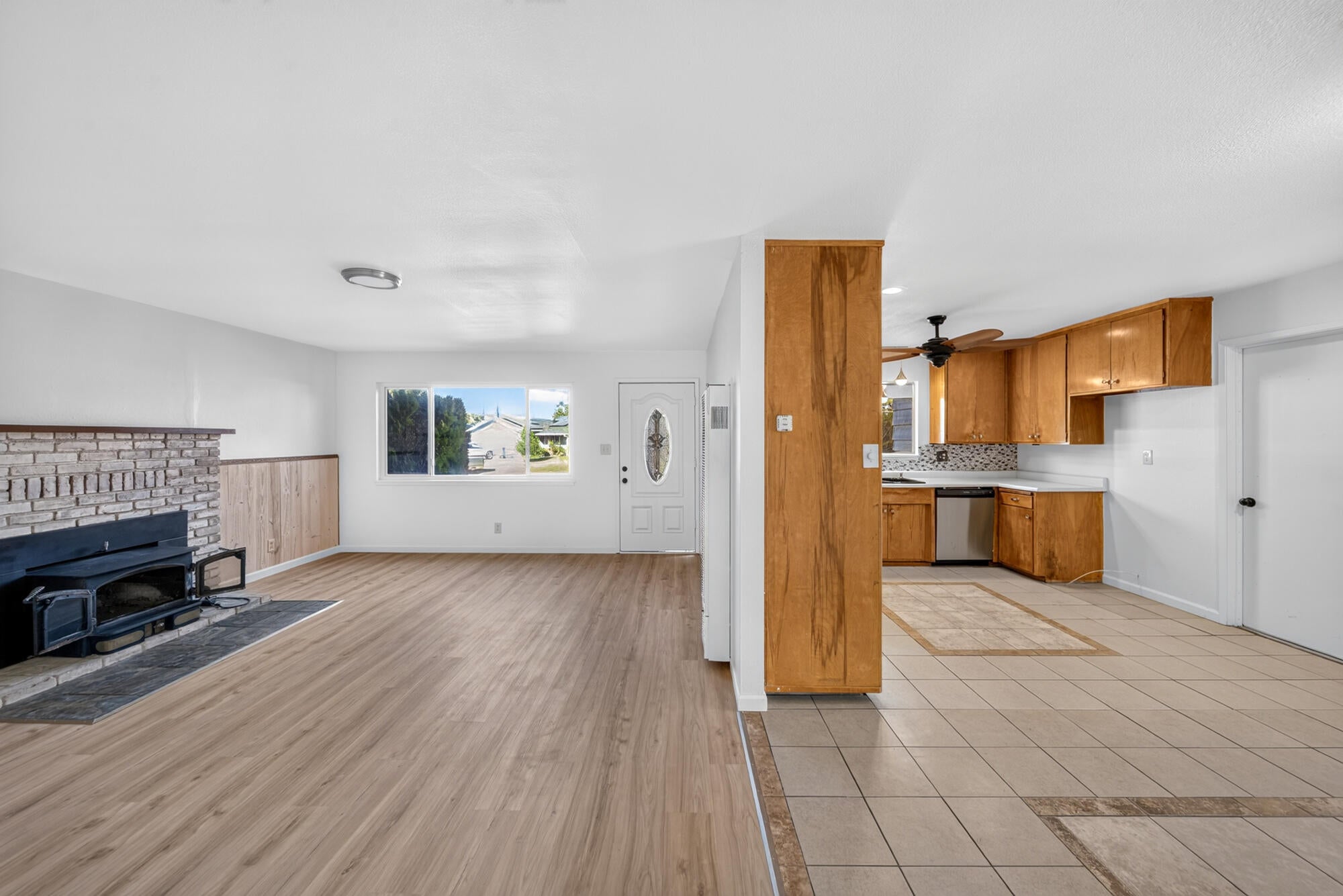 1458 Hemlock Avenue