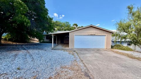 Photo of 1026 Moss Creek Road, Redding, CA 96003 (MLS # 26-3126)