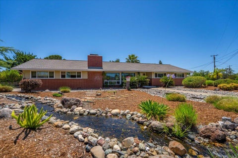 Photo of 3255 Panorama Drive, Redding, CA 96003 (MLS # 26-3037)