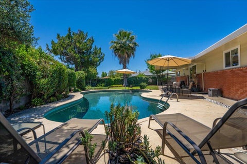 Photo of 3255 Panorama Drive, Redding, CA 96003 (MLS # 26-3037)