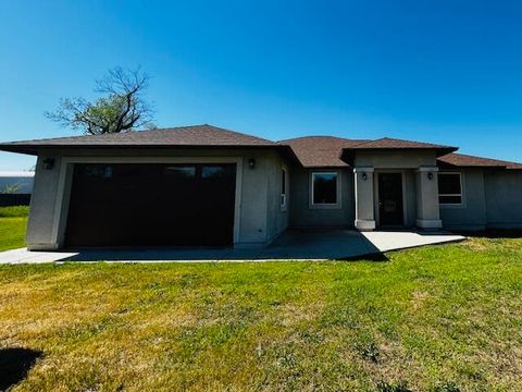 Photo of 3760 Locust Road, Cottonwood, CA 96022 (MLS # 26-1131)