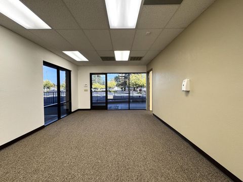 Photo of 1890 Park Marina Drive #106, Redding, CA 96001 (MLS # 25-3846)