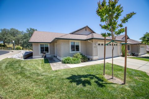 Photo of 805 Cherryhill Trail, Redding, CA 96003 (MLS # 26-2357)