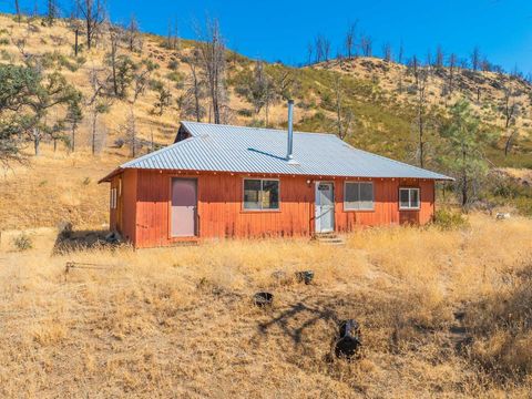 Photo of 0 Vestal Rd Road, Red Bluff, CA 96080 (MLS # 25-3802)