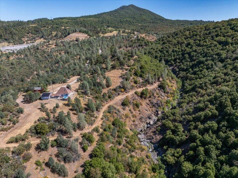 Photo of 17038 Centrum Lane, Round Mountain, CA 96084 (MLS # 26-3395)