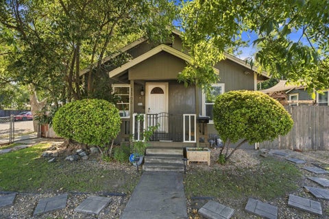 Photo of 1105 Monroe Street, Red Bluff, CA 96080 (MLS # 26-5186)