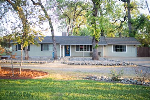 Photo of 22036 Oak Tree Lane, Palo Cedro, CA 96073 (MLS # 26-1212)