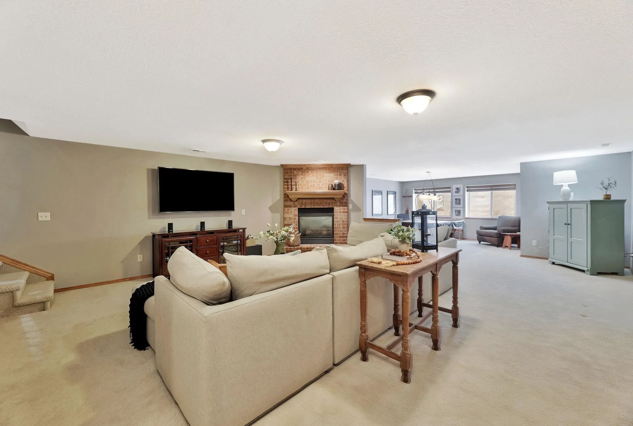 Wichita, Kansas 67206, United States, 5 Bedrooms Bedrooms, ,3 BathroomsBathrooms,Residential,Pending,46909