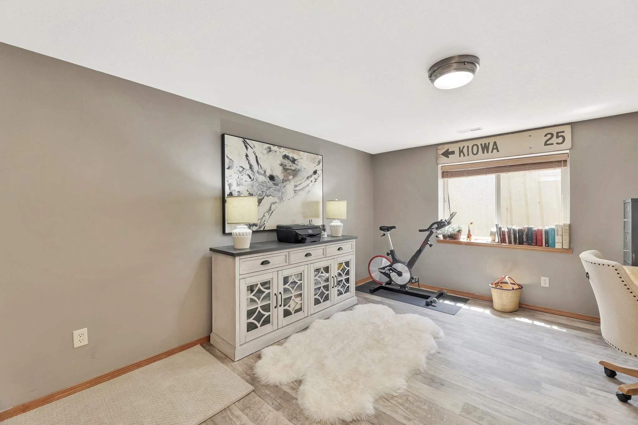 Wichita, Kansas 67206, United States, 5 Bedrooms Bedrooms, ,3 BathroomsBathrooms,Residential,Pending,46909