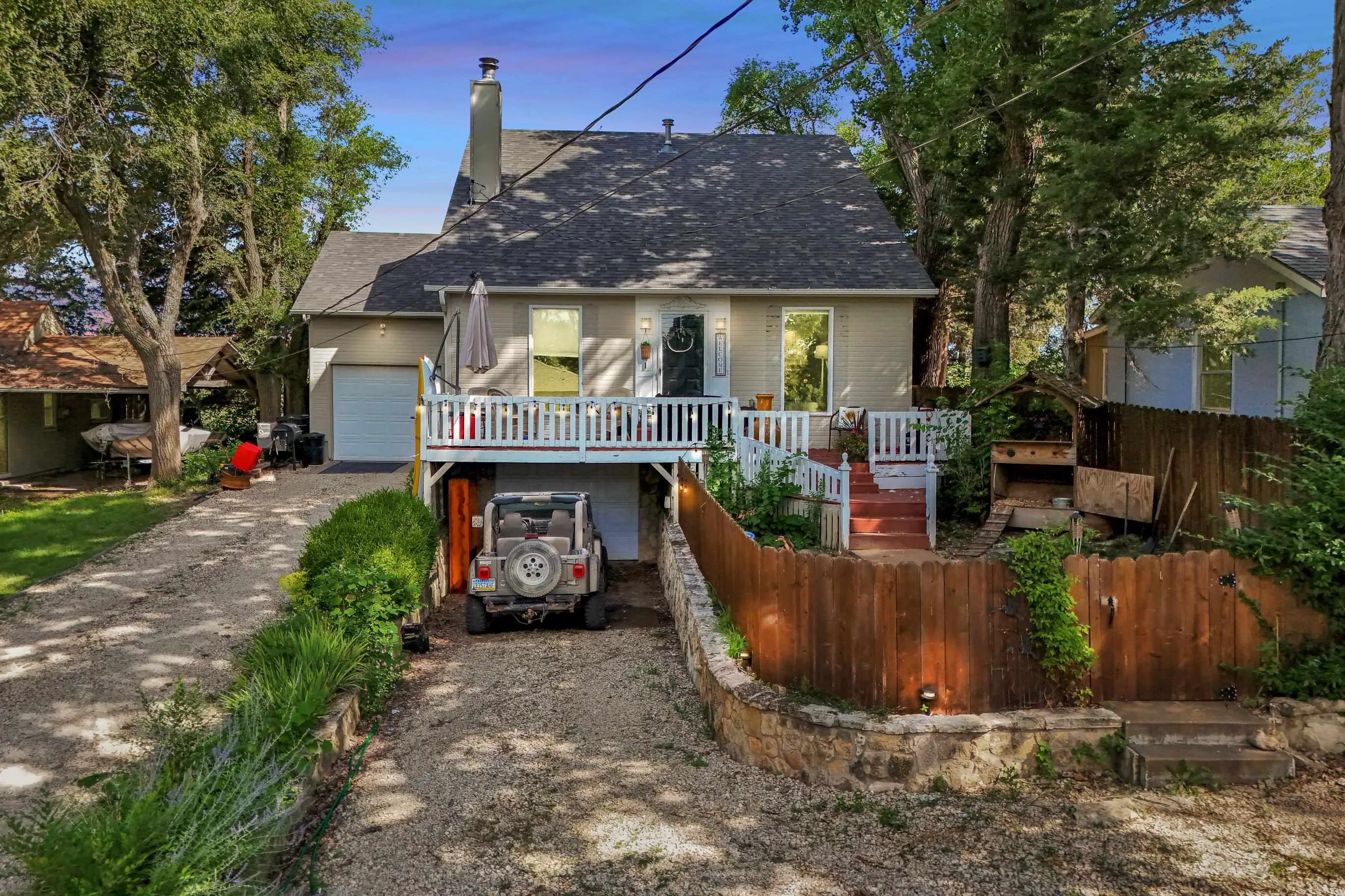 Marion, Kansas 66861, United States, 3 Bedrooms Bedrooms, ,3 BathroomsBathrooms,Residential,Active,177875