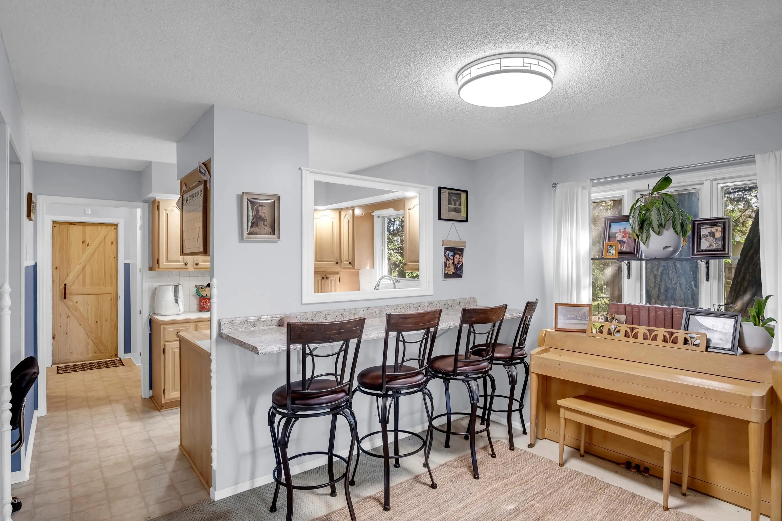 Marion, Kansas 66861, United States, 3 Bedrooms Bedrooms, ,3 BathroomsBathrooms,Residential,Active,177875