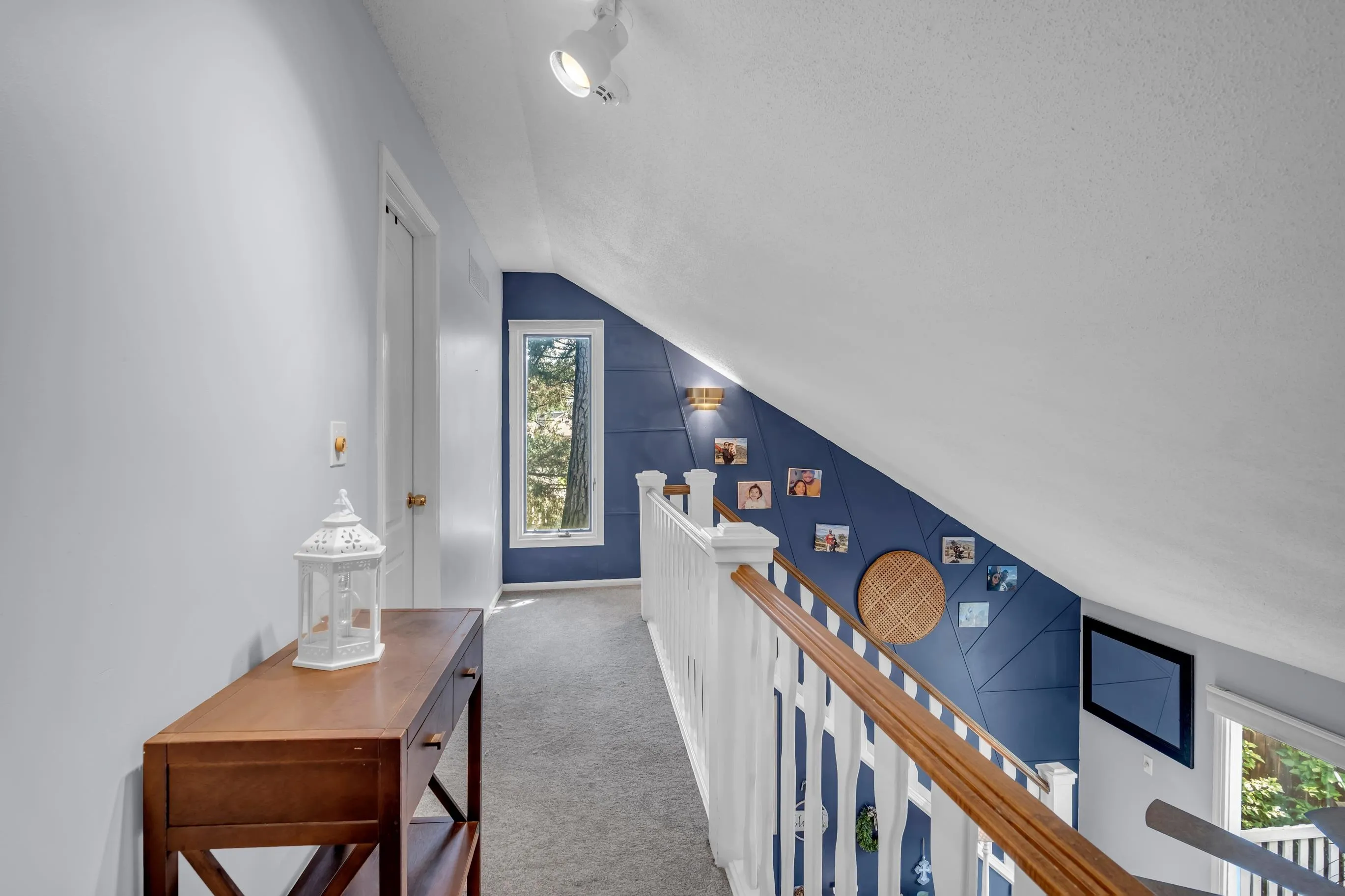 Marion, Kansas 66861, United States, 3 Bedrooms Bedrooms, ,3 BathroomsBathrooms,Residential,Active,177875