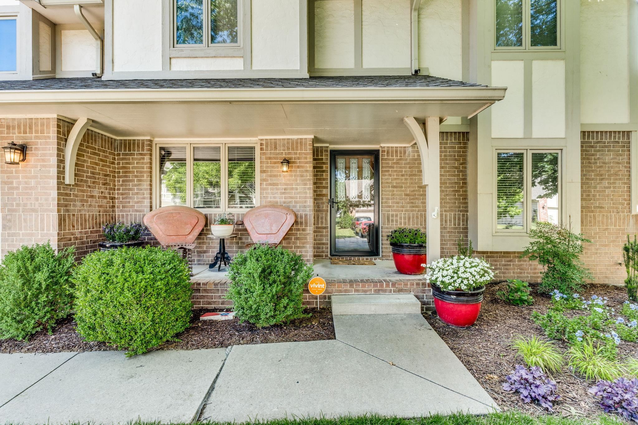 2406 N Stoneybrook St, Wichita, Kansas image 2