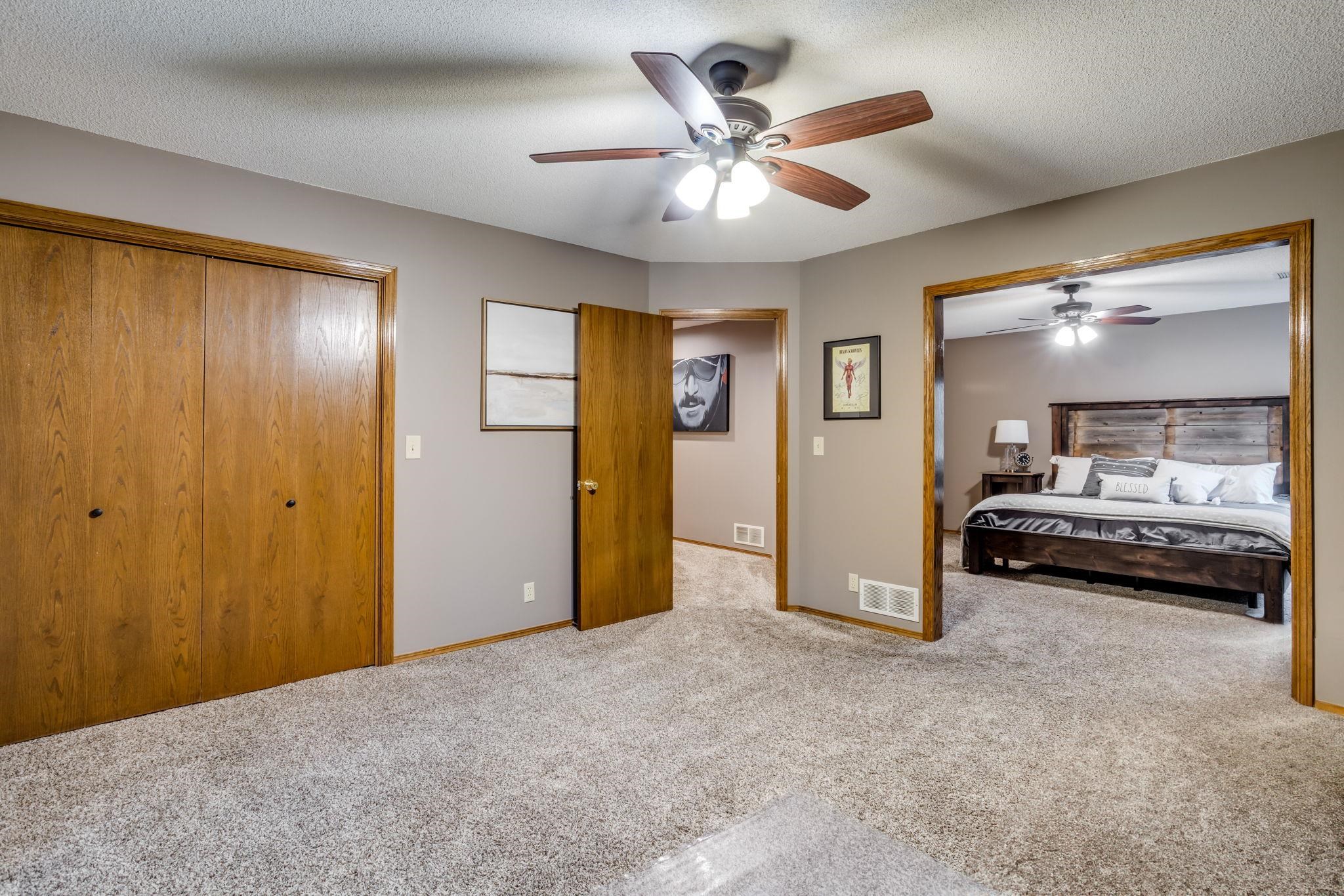 2406 N Stoneybrook St, Wichita, Kansas image 16
