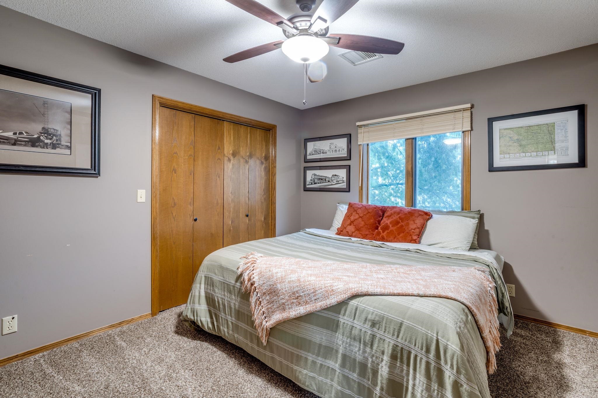 2406 N Stoneybrook St, Wichita, Kansas image 22
