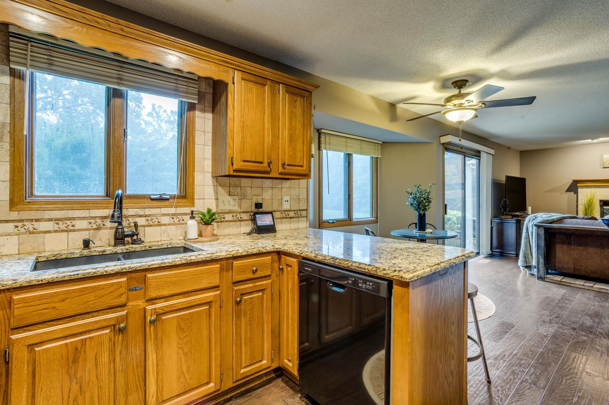 2406 N Stoneybrook St, Wichita, Kansas image 10