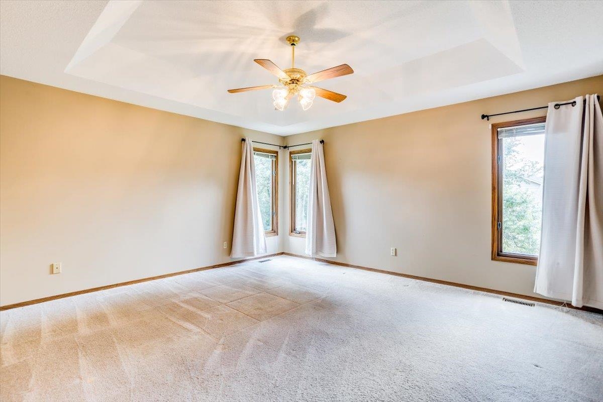 Derby, Kansas 67037, United States, 6 Bedrooms Bedrooms, ,4 BathroomsBathrooms,Residential,Pending,54433