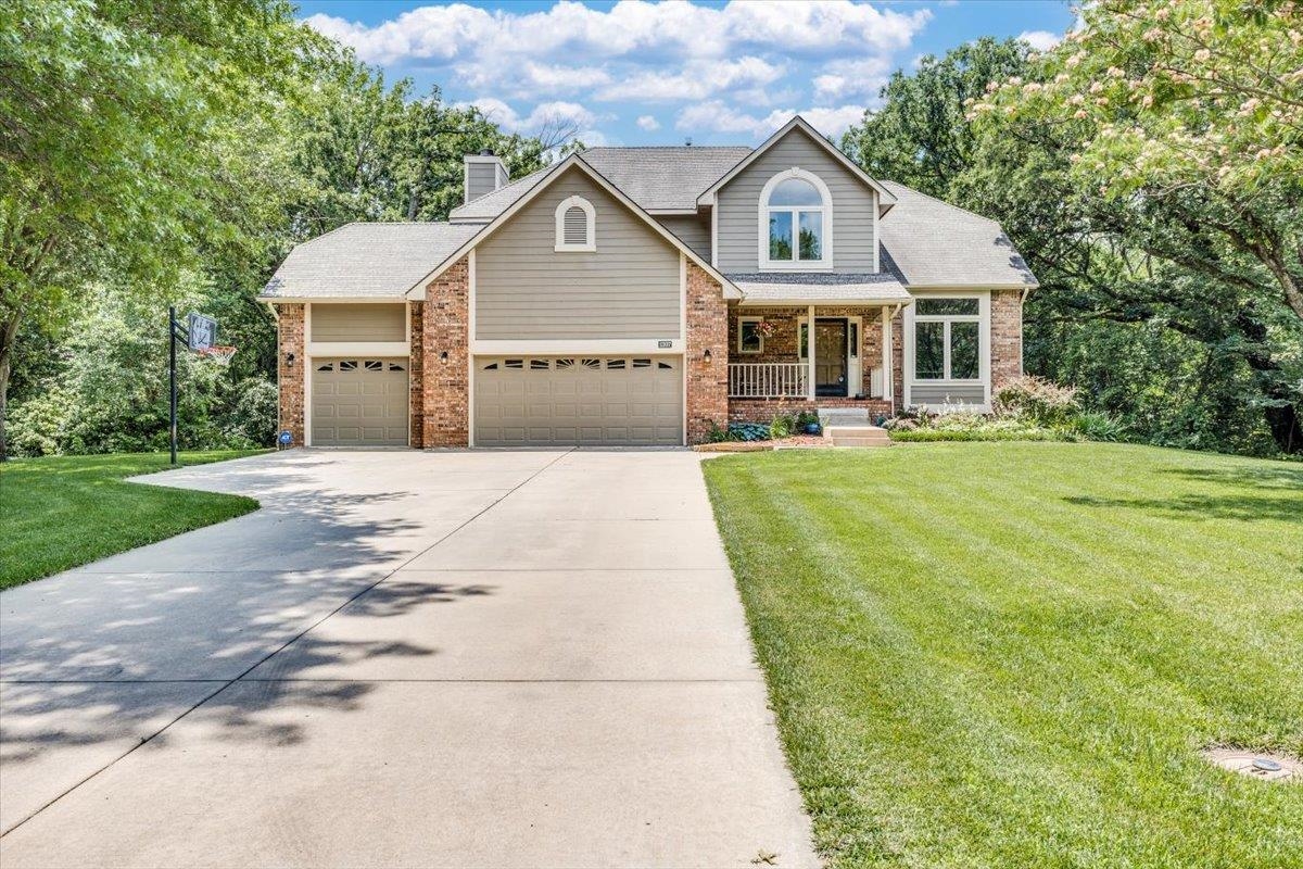 Derby, Kansas 67037, United States, 6 Bedrooms Bedrooms, ,4 BathroomsBathrooms,Residential,Pending,54433