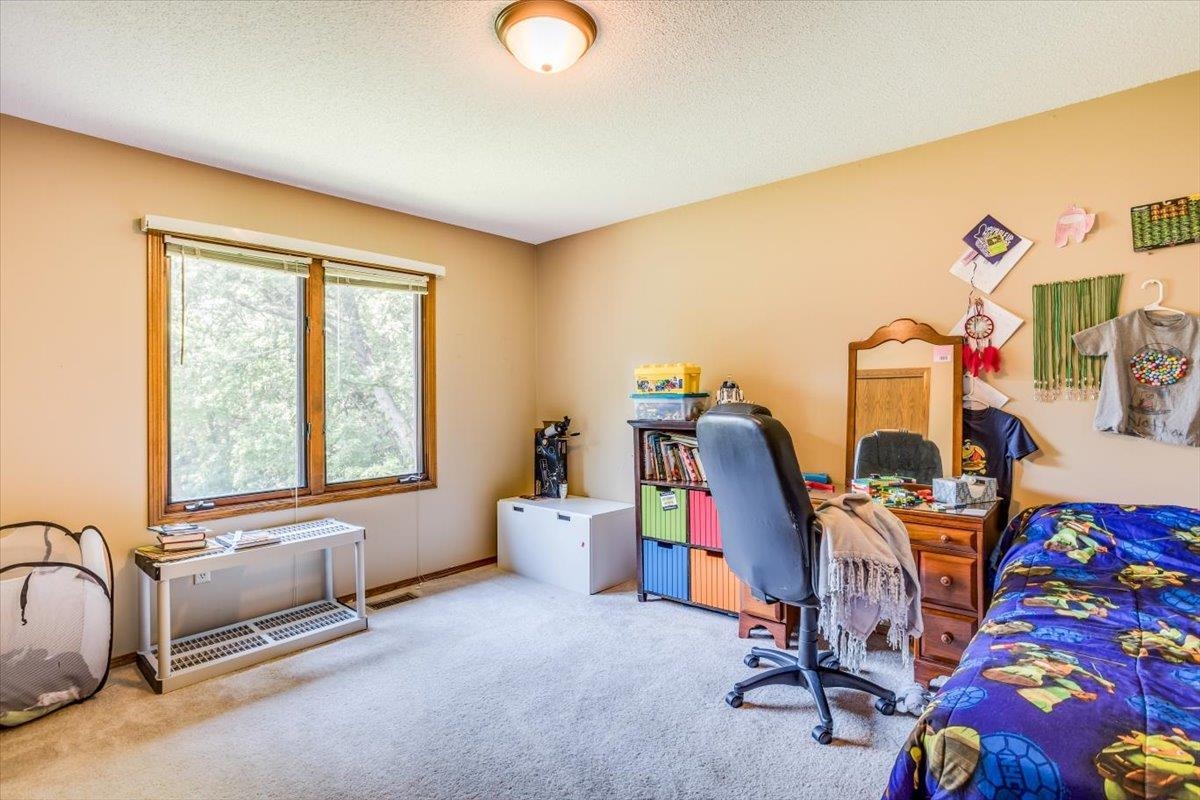 Derby, Kansas 67037, United States, 6 Bedrooms Bedrooms, ,4 BathroomsBathrooms,Residential,Pending,54433