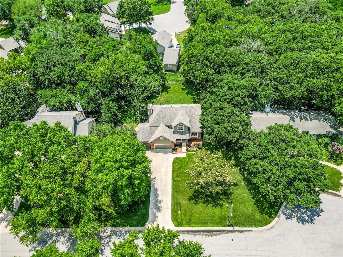 Derby, Kansas 67037, United States, 6 Bedrooms Bedrooms, ,4 BathroomsBathrooms,Residential,Pending,54433