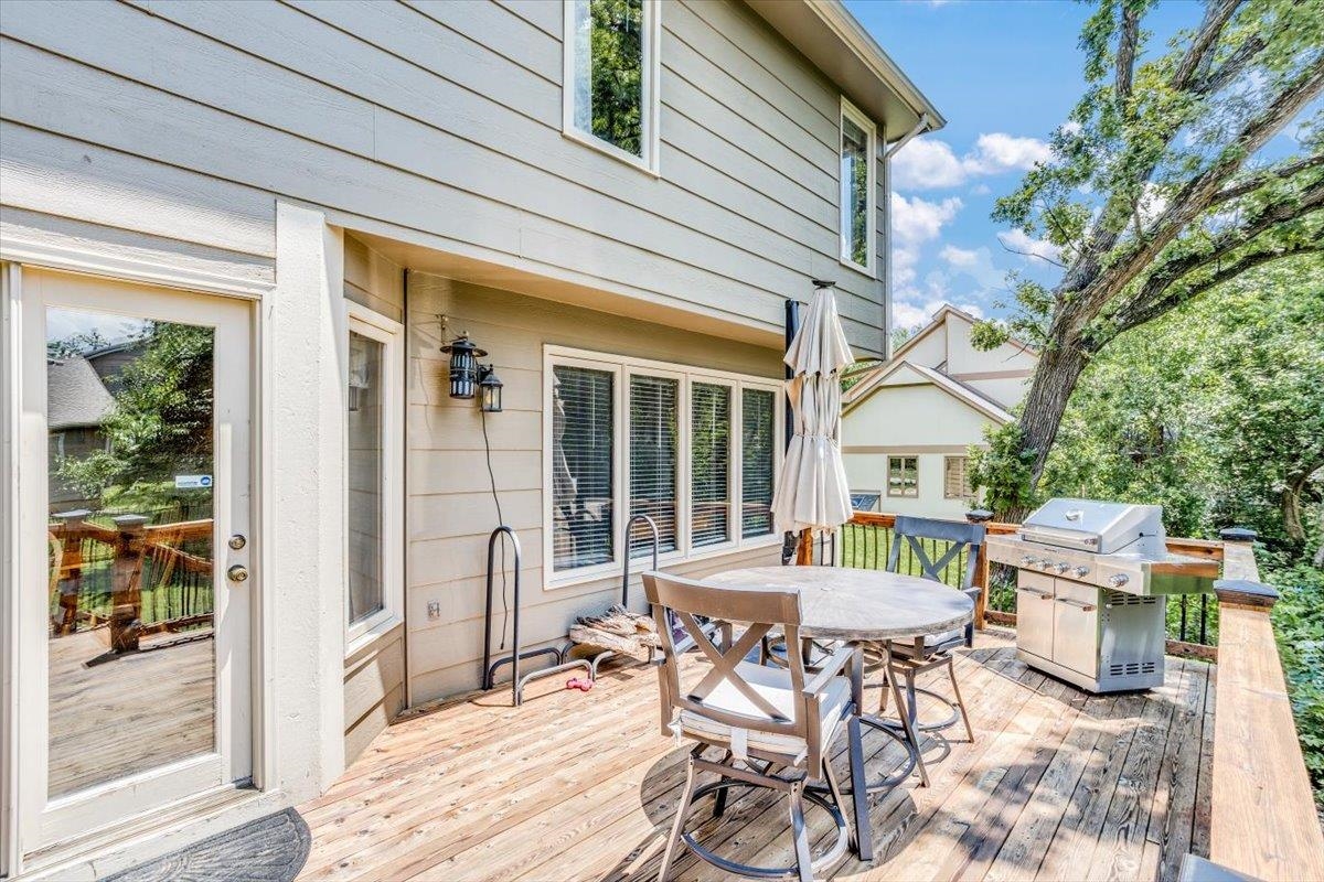 Derby, Kansas 67037, United States, 6 Bedrooms Bedrooms, ,4 BathroomsBathrooms,Residential,Pending,54433