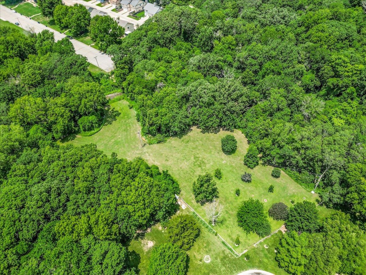 Derby, Kansas 67037, United States, 6 Bedrooms Bedrooms, ,4 BathroomsBathrooms,Residential,Pending,54433