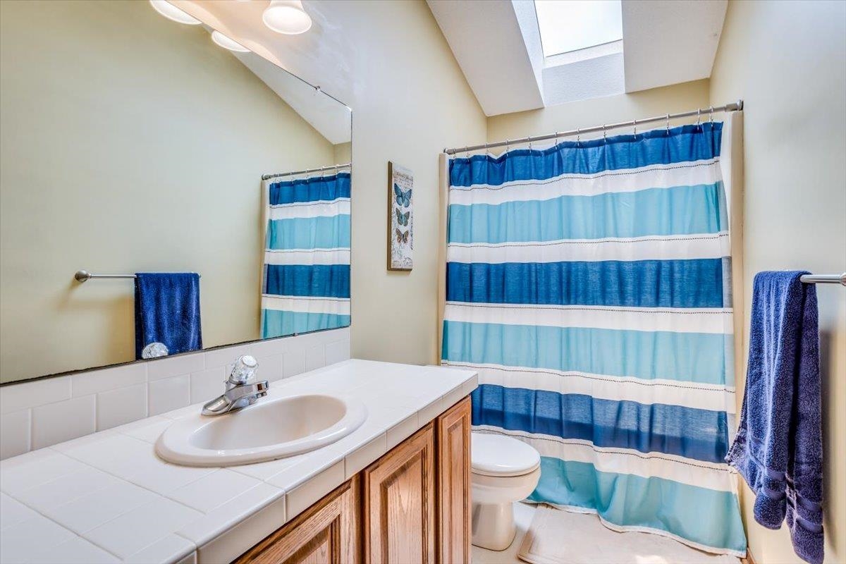 Derby, Kansas 67037, United States, 6 Bedrooms Bedrooms, ,4 BathroomsBathrooms,Residential,Pending,54433