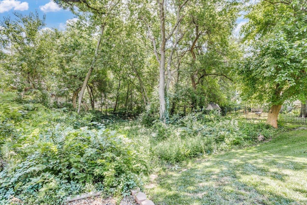 Derby, Kansas 67037, United States, 6 Bedrooms Bedrooms, ,4 BathroomsBathrooms,Residential,Pending,54433