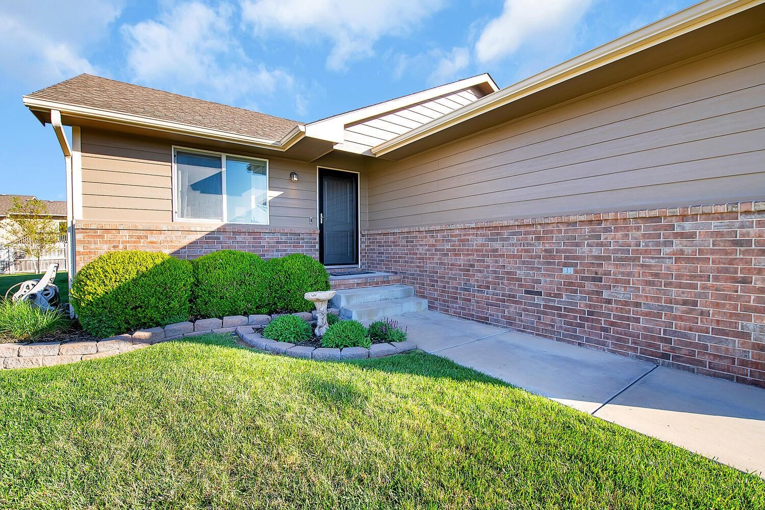 3219 N Nancy Lane, Derby, Kansas image 2