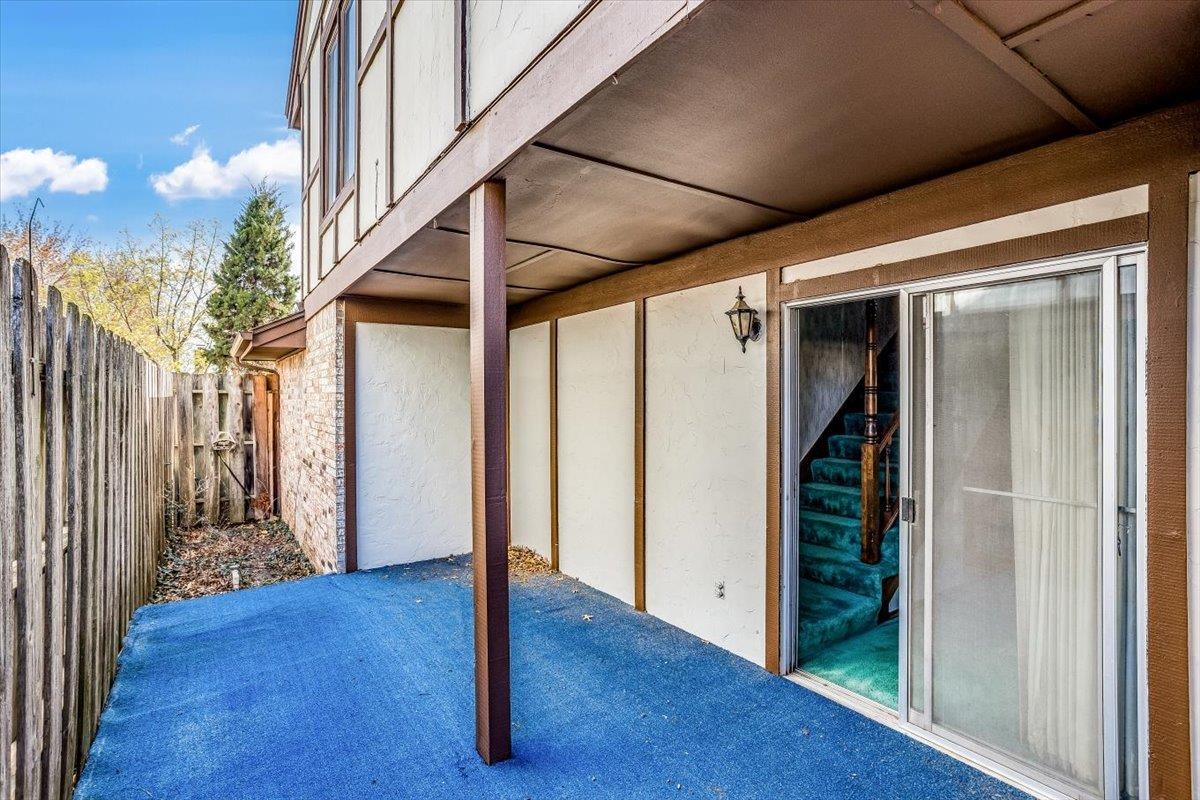 Wichita, Kansas 67208, United States, 3 Bedrooms Bedrooms, ,3 BathroomsBathrooms,Residential,Pending,61899