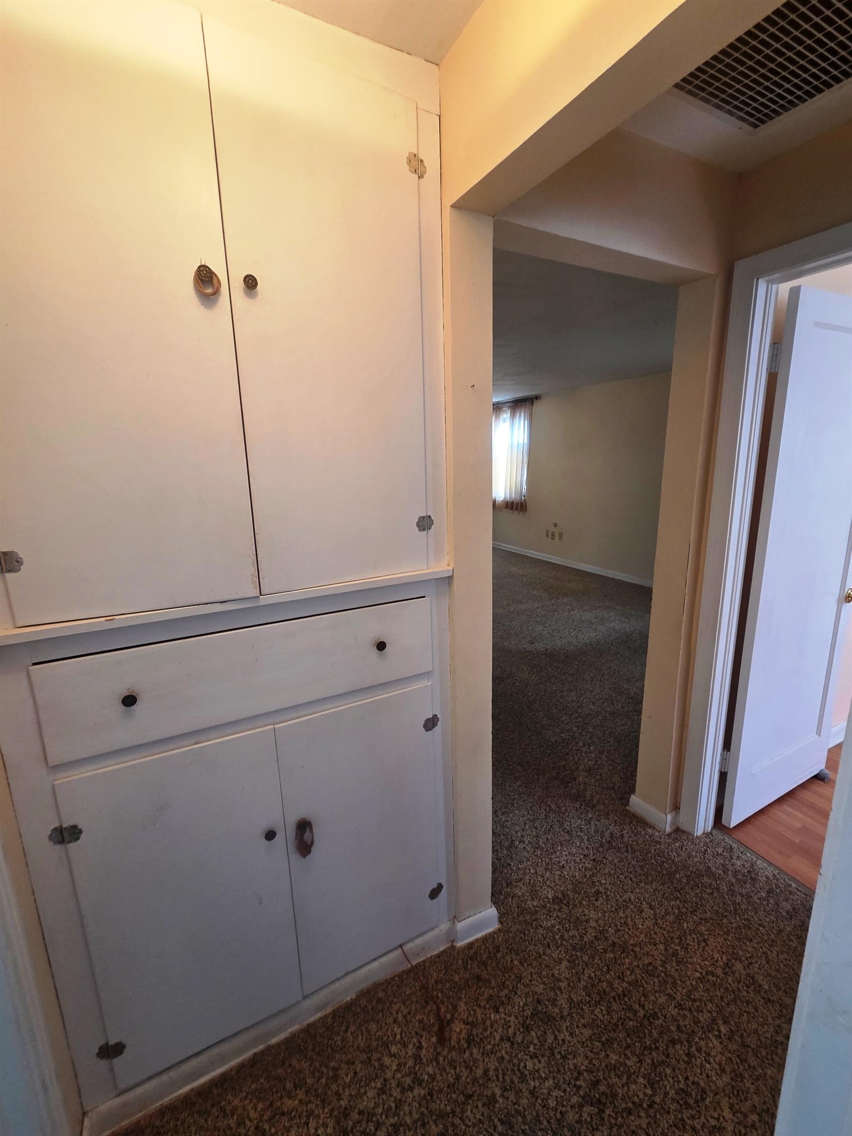 501 Sunnyside Ct, Newton, Kansas image 14
